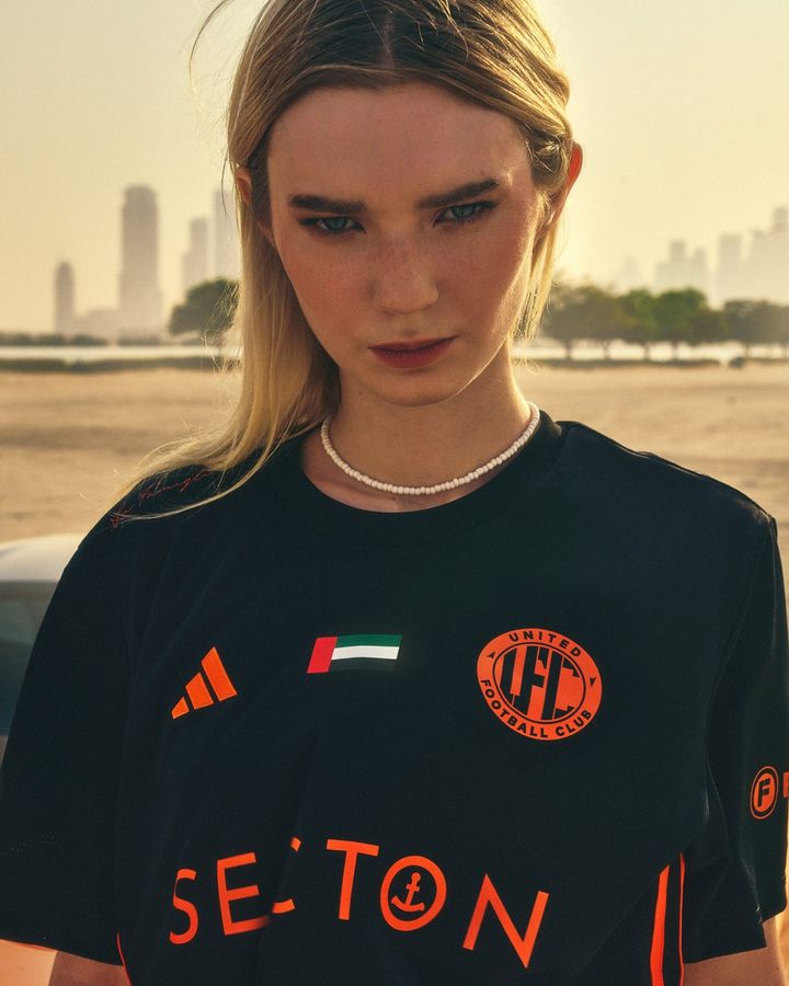 Elizabet, mannequin femme, Emporio Models – photo 14